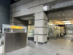 ｱｽﾄﾗﾑﾗｲﾝ 本通駅出入口(1分)